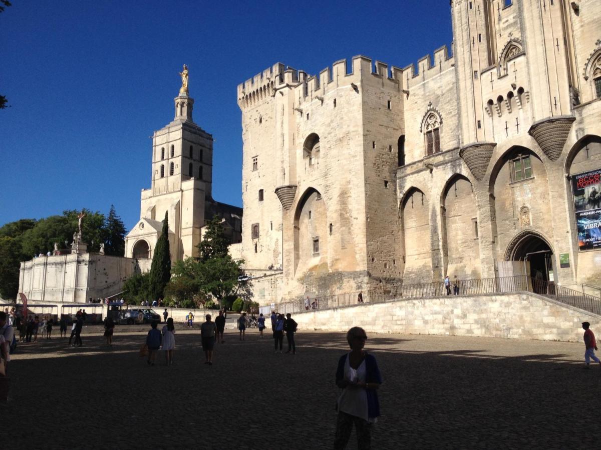 En Avignon 30133 Les Angles Apartamento Les Angles  Exterior foto
